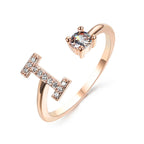 Anillo Ajustable con Inicial — Joyería de Moda para Mujer, Diseño Elegante y Simple, 26 Letras Disponibles